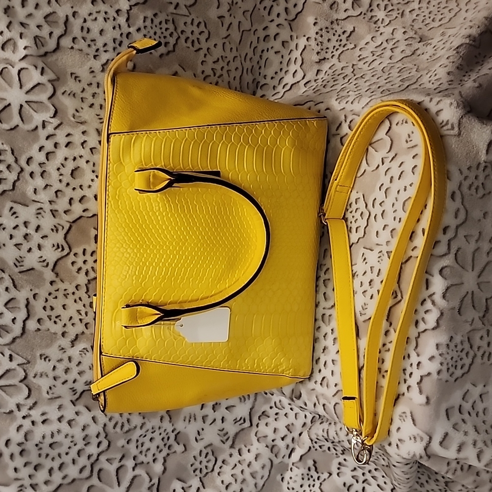 Yellow No Brand Purse